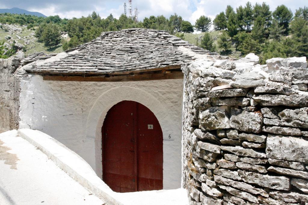 Stone Rooms 1850 Гирокастра Экстерьер фото